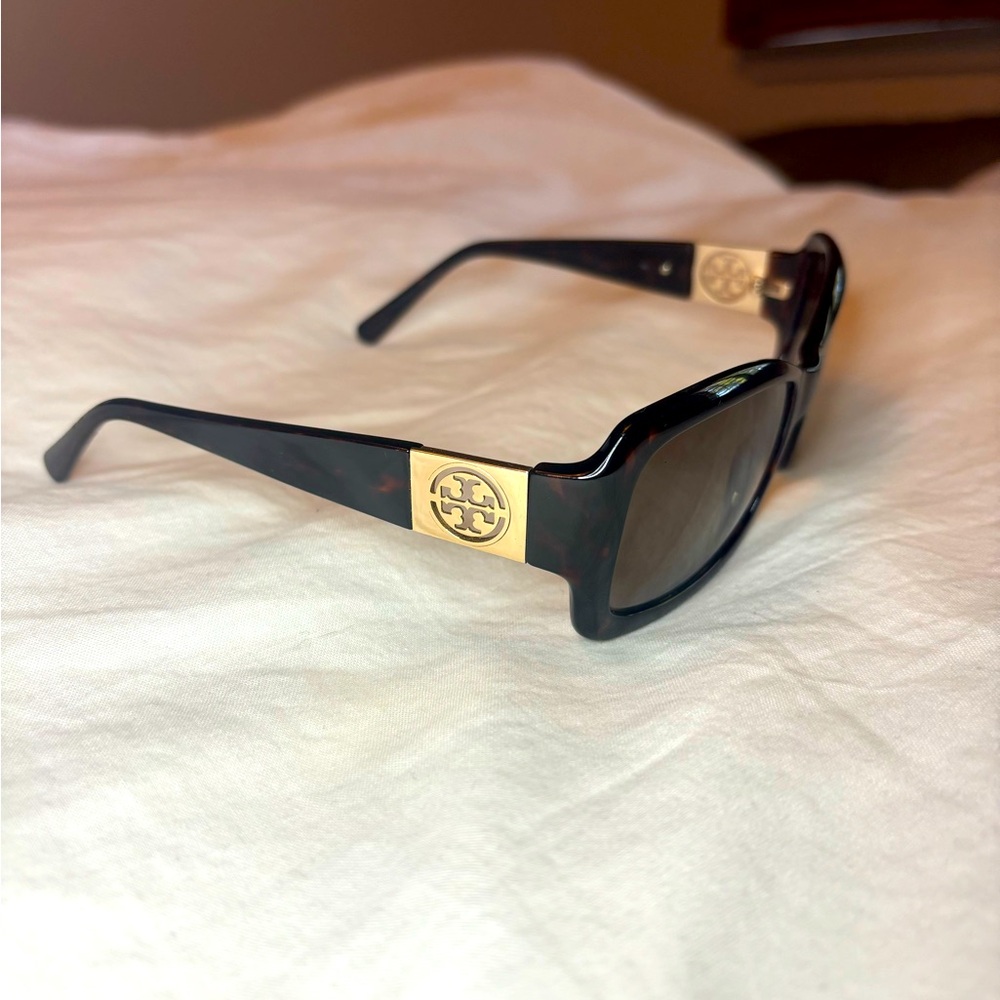 Tory Burch sunglasses, great used condition!